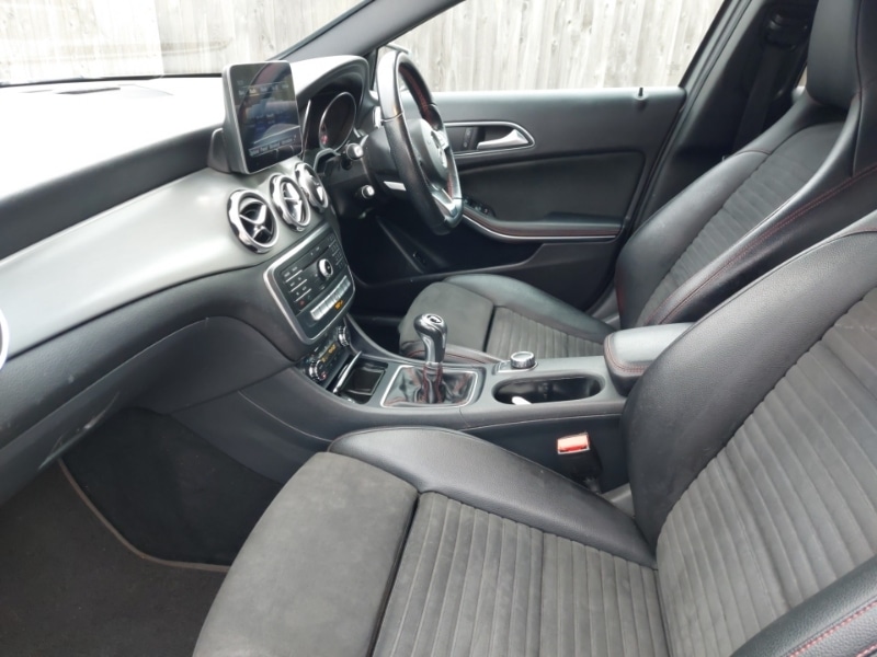 Used Mercedes-Benz GLA 2018 for sale - 77663921: Photo 5