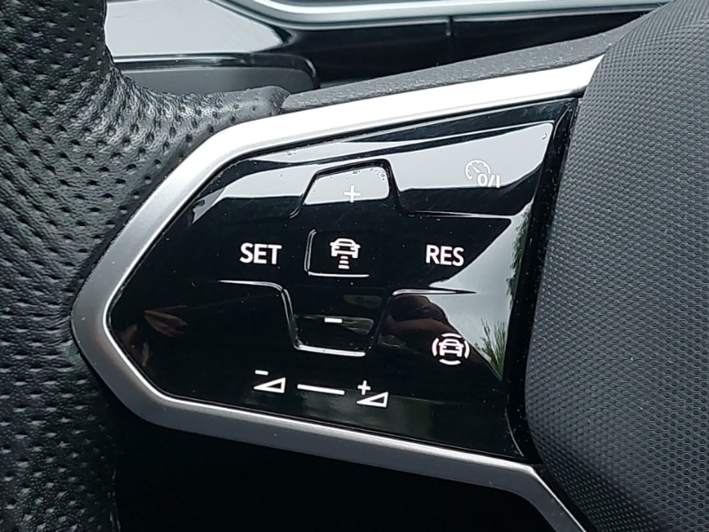 Used Volkswagen T-Roc 2022 for sale - 77012597: Photo 16