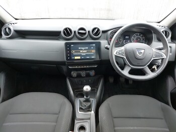 Used Dacia Duster 2023 for sale - 77419299: Photo