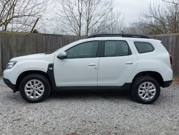 Used Dacia Duster 2023 for sale - 77419299: Photo