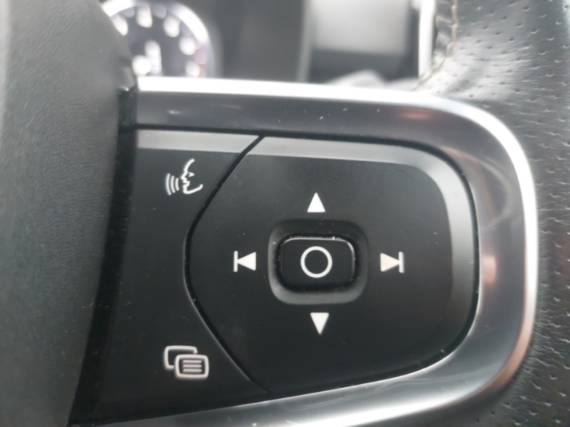 Used Volvo XC40 2021 for sale - 76533065: Photo 15