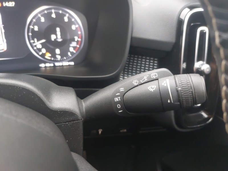 Used Volvo XC40 2021 for sale - 76533065: Photo 17