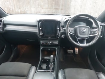 Used Volvo XC40 2021 for sale - 76533065: Photo