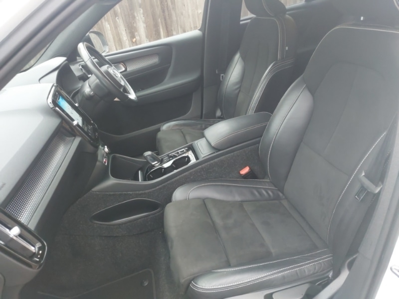 Used Volvo XC40 2021 for sale - 76533065: Photo 5