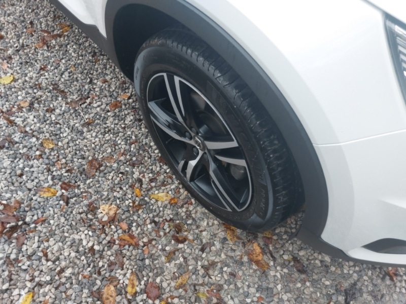 Used Volvo XC40 2021 for sale - 76533065: Photo 9