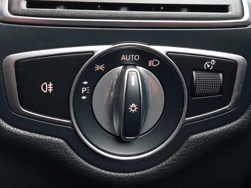 Used Mercedes-Benz C Class 2019 for sale - 77782619: Photo 16