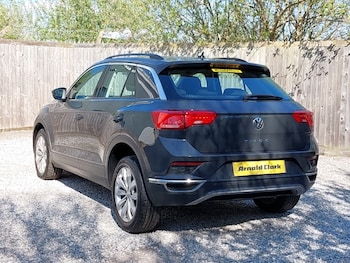 Used Volkswagen T-Roc 2019 for sale - 78369466: Photo