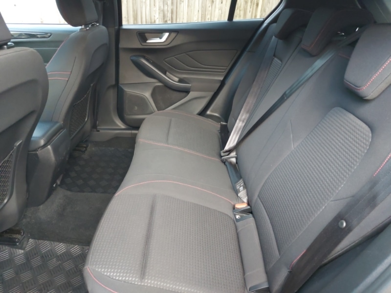 Used Ford Focus 2019 for sale - 76893632: Photo 6