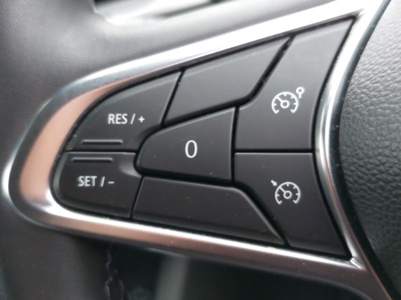 Used Renault Captur 2021 for sale - 76779945: Photo 15