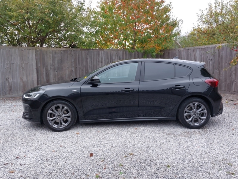 Used Ford Focus 2023 for sale - 76268939: Photo 4