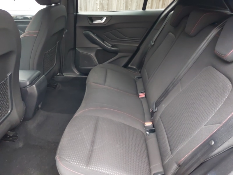 Used Ford Focus 2023 for sale - 76268939: Photo 6