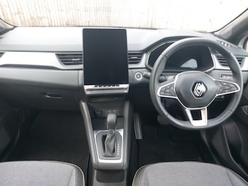Used Renault Captur 2024 for sale - 76533069: Photo