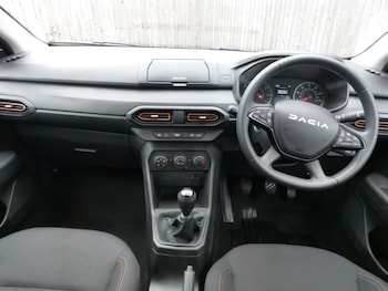 Used Dacia Sandero Stepway 2023 for sale - 77453920: Photo