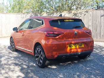 Used Renault Clio 2022 for sale - 78369459: Photo