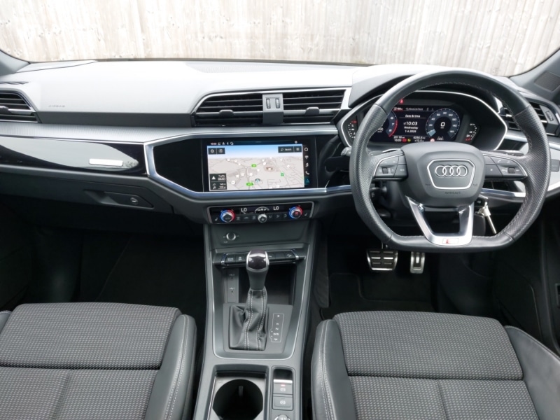 Used Audi Q3 2023 for sale - 78093564: Photo 2