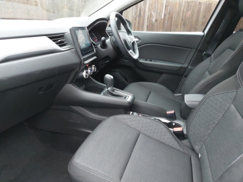 Used Renault Captur 2023 for sale - 77995700: Photo 5