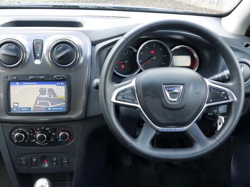 Used Dacia Sandero Stepway 2018 for sale - 77873861: Photo 7