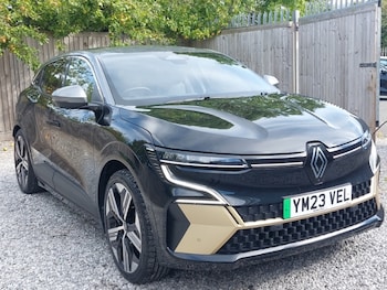 Used Renault Megane E Tech 2023 for sale - 76078642: Photo