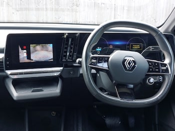 Used Renault Megane E Tech 2023 for sale - 76078642: Photo