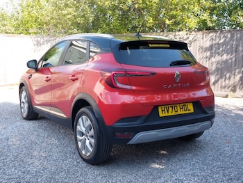 Used Renault Captur 2020 for sale - 79513573: Photo