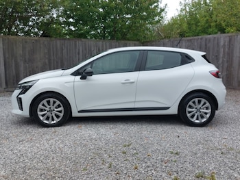 Used Renault Clio 2025 for sale - 79534604: Photo