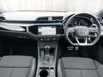 Used Audi Q3 2023 for sale - 78391911: Photo