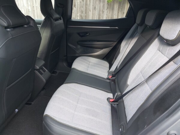 Used Renault Megane E Tech 2022 for sale - 76213075: Photo 6