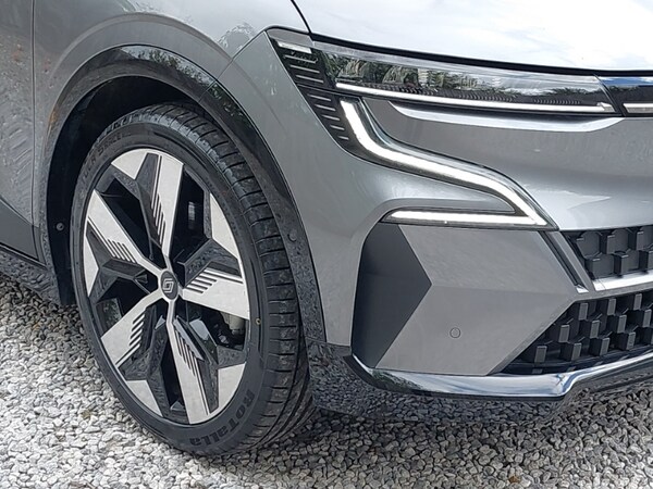 Used Renault Megane E Tech 2022 for sale - 76213075: Photo 9