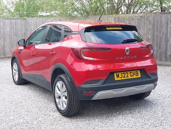 Used Renault Captur 2022 for sale - 78411117: Photo