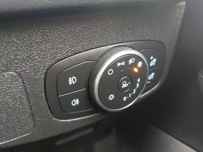 Used Ford Focus 2018 for sale - 76911832: Photo 12