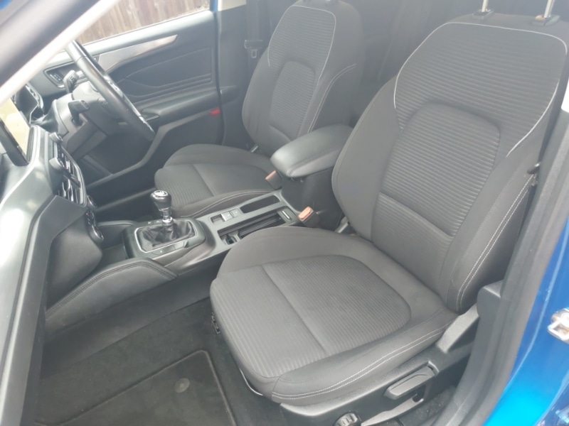 Used Ford Focus 2018 for sale - 76911832: Photo 5