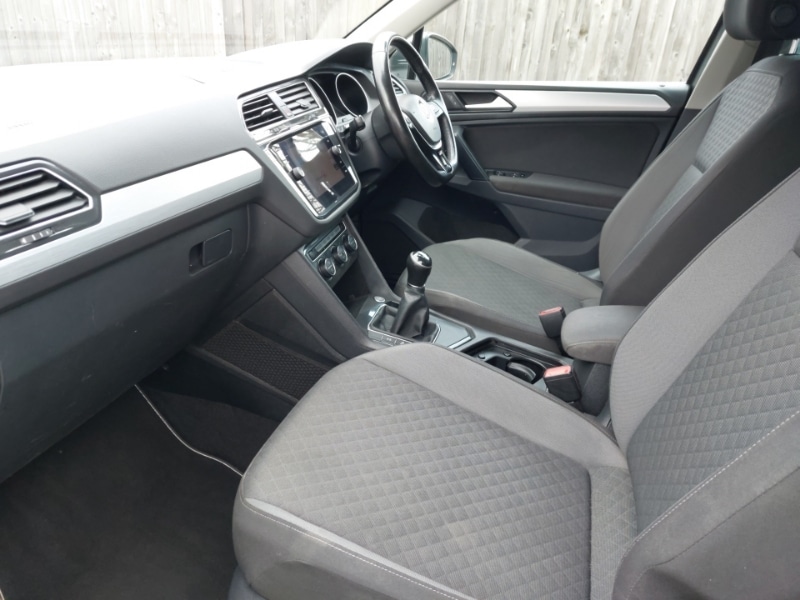 Used Volkswagen Tiguan 2019 for sale - 77694740: Photo 5