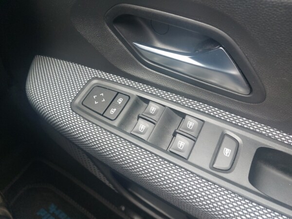 Used Dacia Sandero 2021 for sale - 76187793: Photo 13