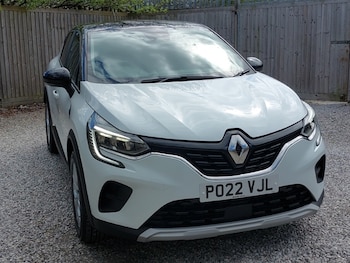 Used Renault Captur 2022 for sale - 78269511: Photo