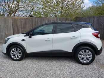 Used Renault Captur 2022 for sale - 78269511: Photo