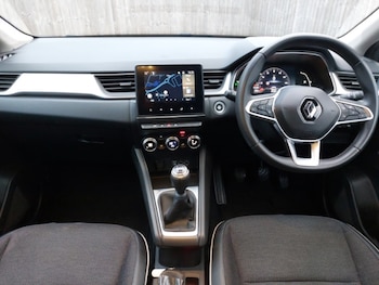 Used Renault Captur 2022 for sale - 77439182: Photo