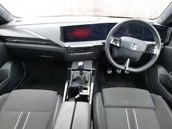 Used Vauxhall Astra 2023 for sale - 79393434: Photo