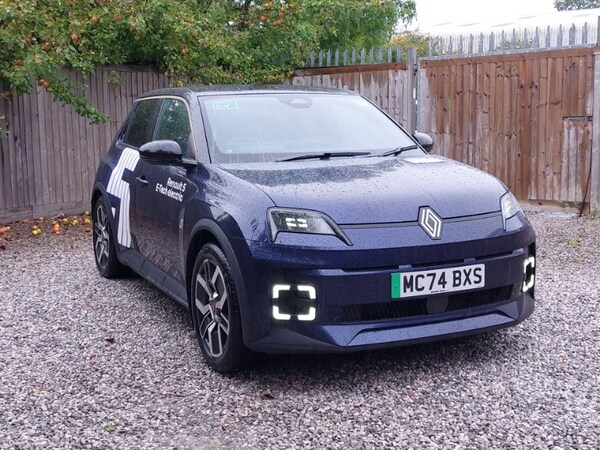 Used Renault 5 2025 for sale - 76166036: Photo 1