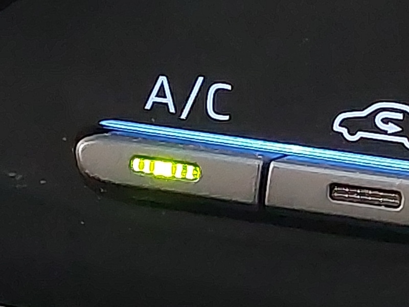 Used Toyota Yaris Cross 2021 for sale - 76911831: Photo 18