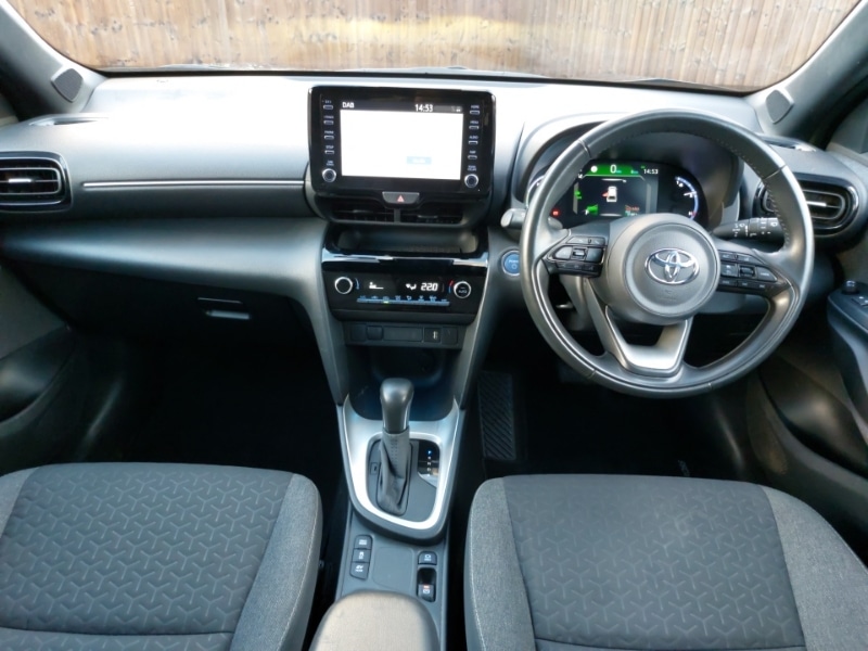 Used Toyota Yaris Cross 2021 for sale - 76911831: Photo 2