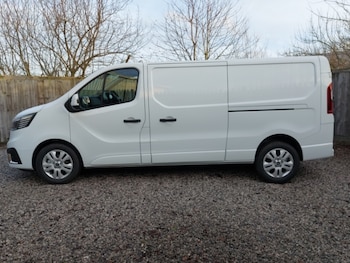 Used Renault Trafic 2025 for sale - 77299547: Photo