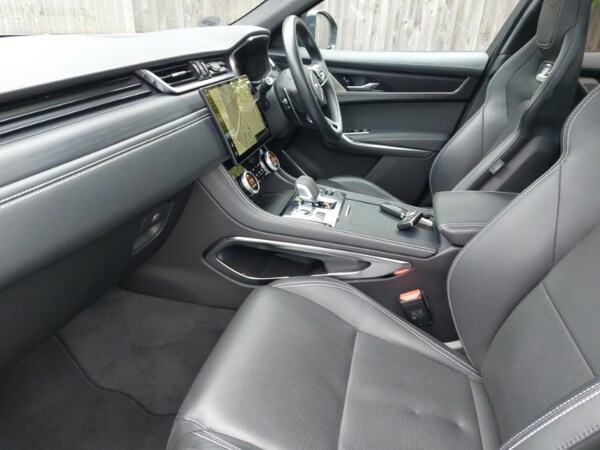 Used Jaguar F-Pace 2023 for sale - 76238296: Photo 5