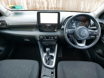 Used Mazda Mazda2 HYBRID 2024 for sale - 77126659: Photo