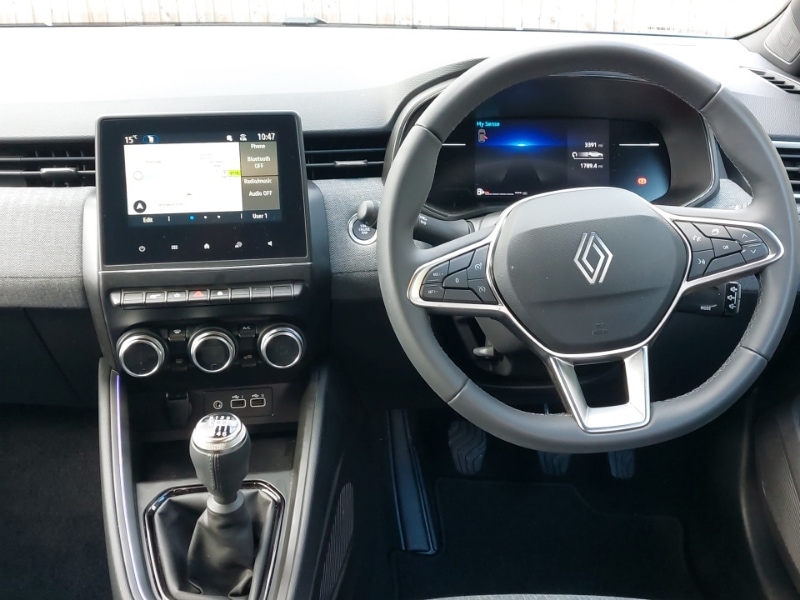 Used Renault Clio 2024 for sale - 76116588: Photo 2