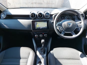 Used Dacia Duster 2022 for sale - 75732095: Photo