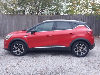 Used Renault Captur 2022 for sale - 76348493: Photo