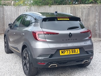 Used Renault Captur 2024 for sale - 76100266: Photo 3