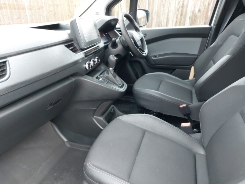 Used Renault Kangoo 2024 for sale - 77518122: Photo 5