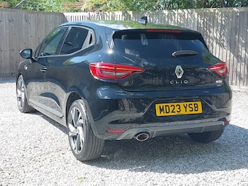 Used Renault Clio 2023 for sale - 75476787: Photo