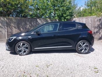 Used Renault Clio 2023 for sale - 75476787: Photo